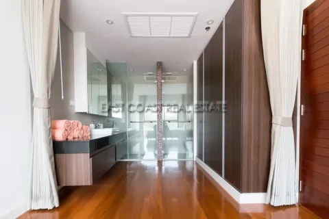 Condominio de 2 dormitorios en Pattaya, Tailandia № 212688 - foto 6