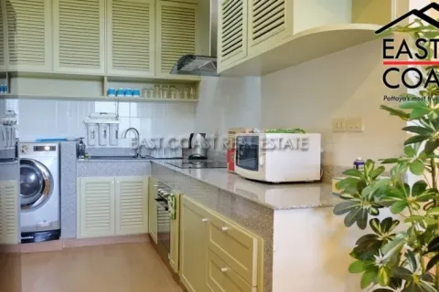 Condominio de 2 dormitorios en Pattaya, Tailandia № 212687 - foto 2