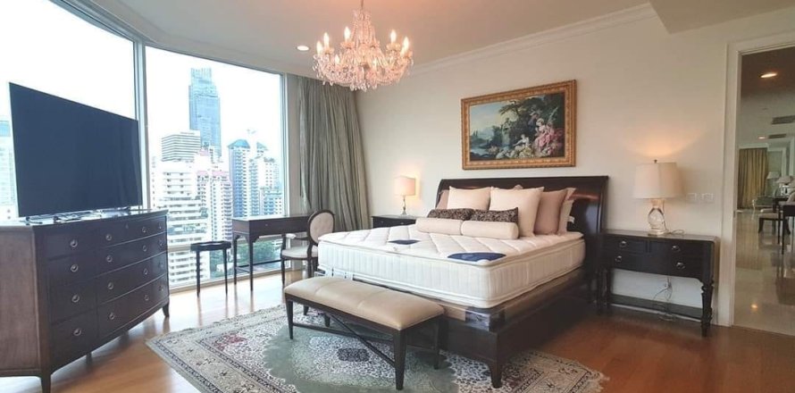 Condo in Bangkok, Thailand, 4 bedrooms № 157482