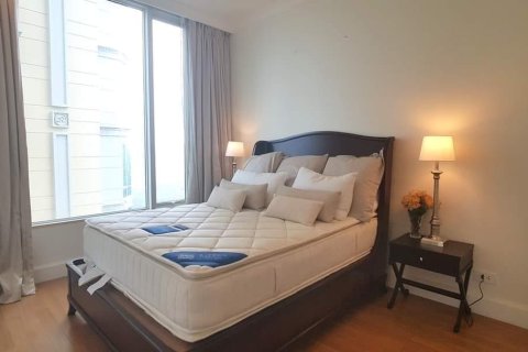 Condo in Bangkok, Thailand, 4 bedrooms № 157482 - photo 11