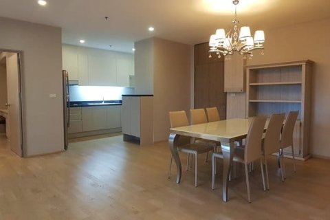 Condo in Bangkok, Thailand, 3 bedrooms  № 157477 - photo 3