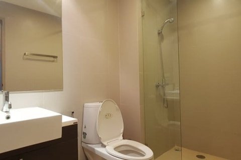 Condo in Bangkok, Thailand, 3 bedrooms  № 157477 - photo 6
