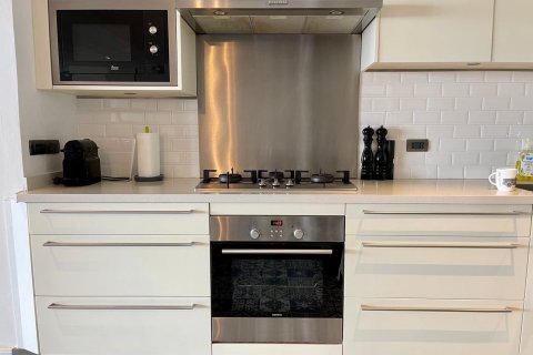 Condo in Bangkok, Thailand, 3 bedrooms  № 157478 - photo 18