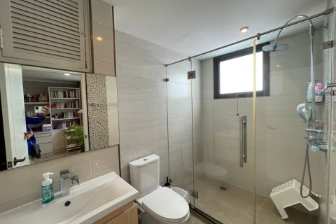 Condo in Bangkok, Thailand, 3 bedrooms  № 157478 - photo 7