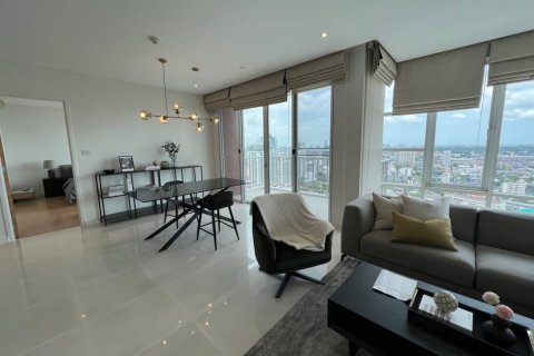Condo in Bangkok, Thailand, 3 bedrooms № 157481 - photo 18