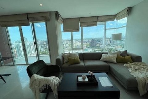 Condo in Bangkok, Thailand, 3 bedrooms № 157481 - photo 3