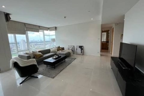 Condo in Bangkok, Thailand, 3 bedrooms № 157481 - photo 19