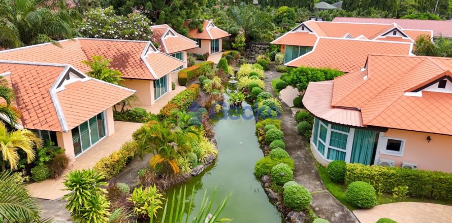 Propriété commerciale à Pattaya, Thaïlande 1000 m2 № 196463