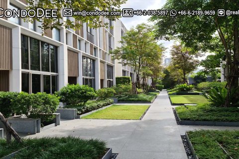 Townhouse in Watthana, Bangkok, Thailand 4 bedrooms № 201143