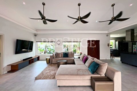 Haus in Pattaya, Thailand 5 Schlafzimmer № 233236 - Foto 4