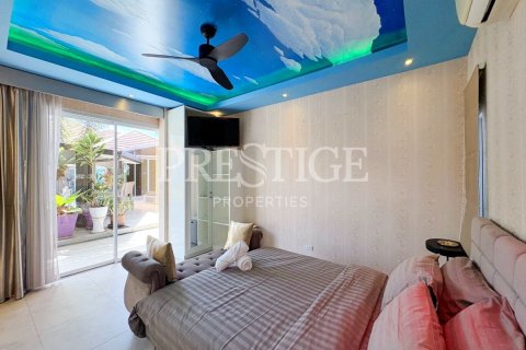 Haus in Pattaya, Thailand 5 Schlafzimmer № 233236 - Foto 28