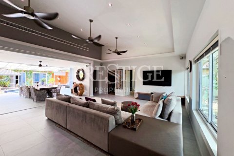 Haus in Pattaya, Thailand 5 Schlafzimmer № 233236 - Foto 5