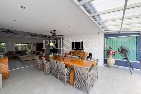 Haus in Pattaya, Thailand 5 Schlafzimmer № 233236 - Foto 6