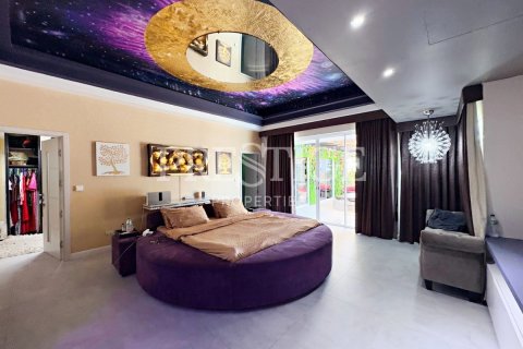 Haus in Pattaya, Thailand 5 Schlafzimmer № 233236 - Foto 13