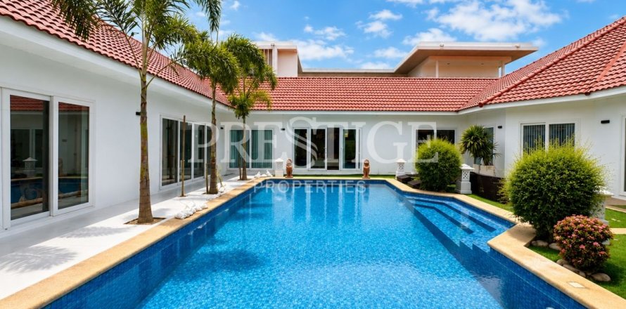 Haus in Pattaya, Thailand 6 Schlafzimmer № 233235