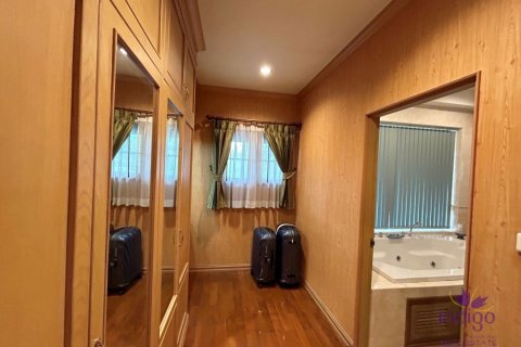 Villa in Chiang Mai, Thailand 6 bedrooms № 162621 - photo 8