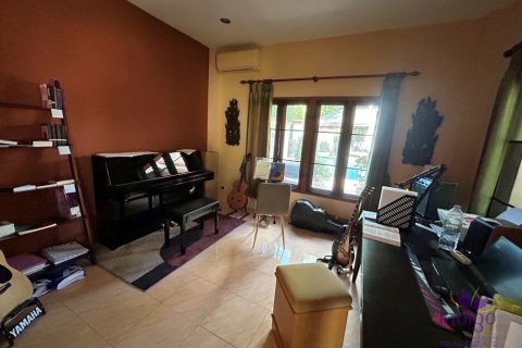 Villa in Chiang Mai, Thailand 6 bedrooms № 162621 - photo 9