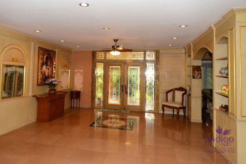 Villa in Chiang Mai, Thailand 6 bedrooms № 162621 - photo 22