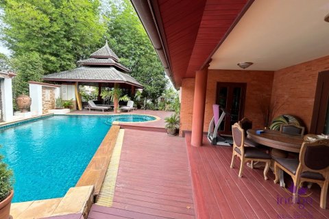 Villa in Chiang Mai, Thailand 6 bedrooms № 162621 - photo 28