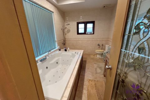 Villa in Chiang Mai, Thailand 6 bedrooms № 162621 - photo 20