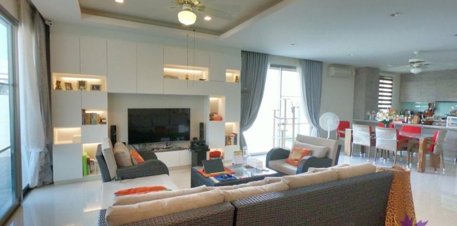 House in Chiang Mai, Thailand 3 bedrooms № 162616