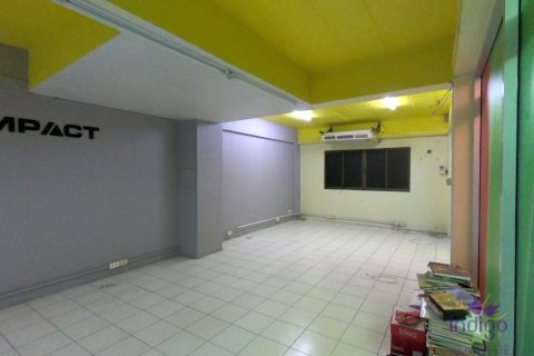 Propriété commerciale à Chiang Mai, Thaïlande 640 m2 № 162617 - photo 14