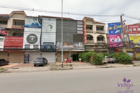 Propriété commerciale à Chiang Mai, Thaïlande 640 m2 № 162617