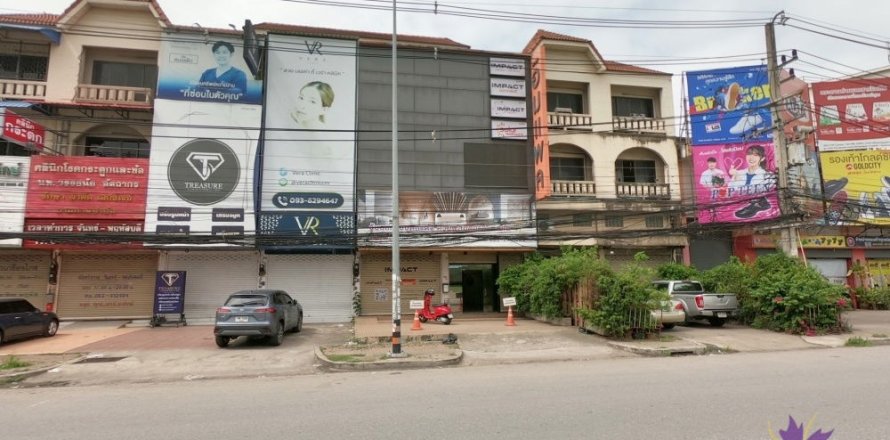Propriété commerciale à Chiang Mai, Thaïlande 640 m2 № 162617