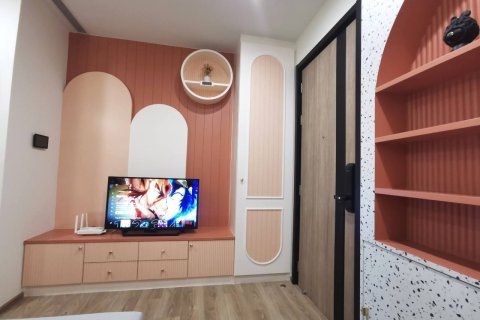 Студия в кондо в Клонг Тоэй, Бангкок, Таиланд № 151858 - фото 3