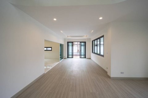 Villa à Surat Thani, Thaïlande 5 chambres № 163866 - photo 8