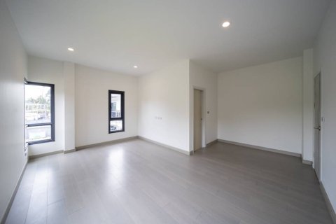 Villa à Surat Thani, Thaïlande 4 chambres № 163865 - photo 5