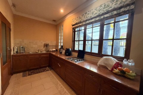 House in Bangkok, Thailand 2 bedrooms № 173238 - photo 18