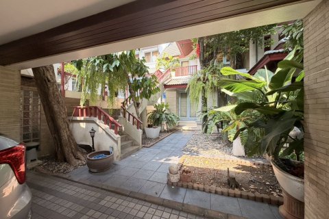 House in Bangkok, Thailand 2 bedrooms № 173238 - photo 9