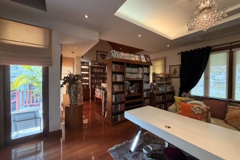 House in Bangkok, Thailand 2 bedrooms № 173238 - photo 5