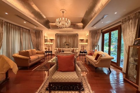 House in Bangkok, Thailand 2 bedrooms № 173238 - photo 16