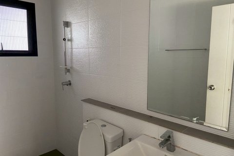 Maison à Lat Krabang, Bangkok, Thaïlande 4 chambres № 173235 - photo 29