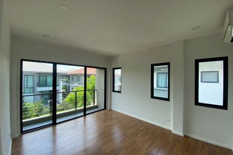 Maison à Lat Krabang, Bangkok, Thaïlande 4 chambres № 173235 - photo 3