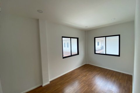 Maison à Lat Krabang, Bangkok, Thaïlande 4 chambres № 173235 - photo 26