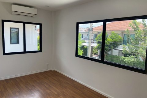 Maison à Lat Krabang, Bangkok, Thaïlande 4 chambres № 173235 - photo 27