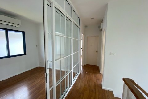 Maison à Lat Krabang, Bangkok, Thaïlande 4 chambres № 173235 - photo 4