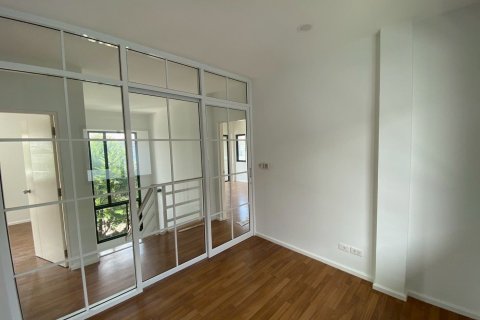 Maison à Lat Krabang, Bangkok, Thaïlande 4 chambres № 173235 - photo 9