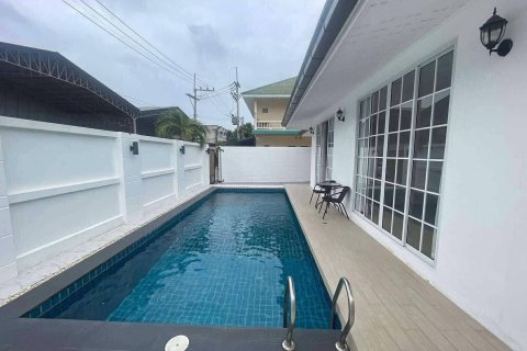 Villa in Pattaya, Thailand 2 bedrooms № 163219 - photo 3