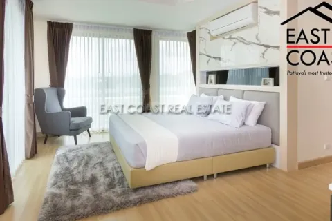 Casa de 4 dormitorios en Pattaya, Tailandia № 213345 - foto 10