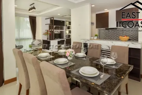 Casa de 4 dormitorios en Pattaya, Tailandia № 213345 - foto 7