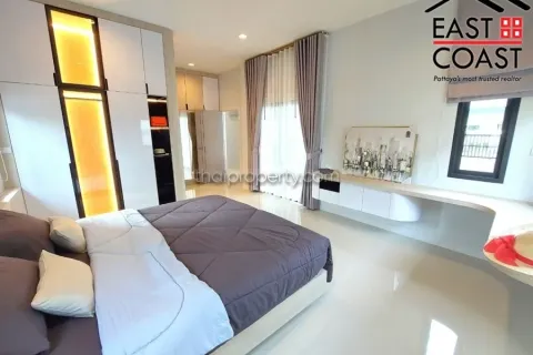 Casa de 3 dormitorios en Pattaya, Tailandia № 213340 - foto 3