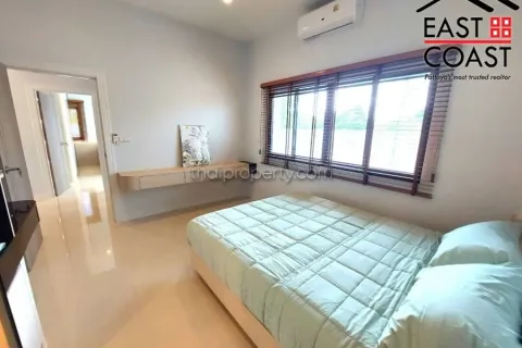 Casa de 3 dormitorios en Pattaya, Tailandia № 213340 - foto 15