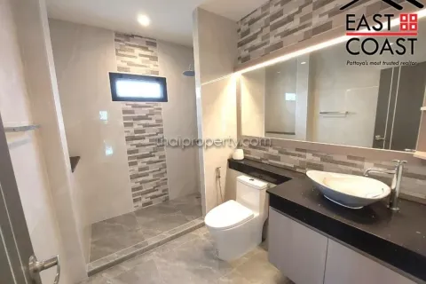Casa de 3 dormitorios en Pattaya, Tailandia № 213340 - foto 14
