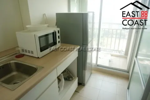Condominio de 2 dormitorios en Pattaya, Tailandia № 213346 - foto 2
