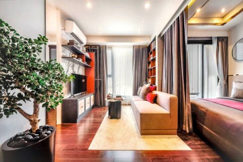 Condo in Bangkok, Thailand, 1 bedroom № 114418 - photo 1
