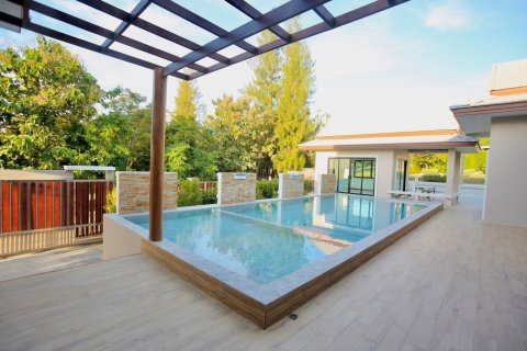 Villa in Hua Hin, Thailand 3 bedrooms № 152691 - photo 2